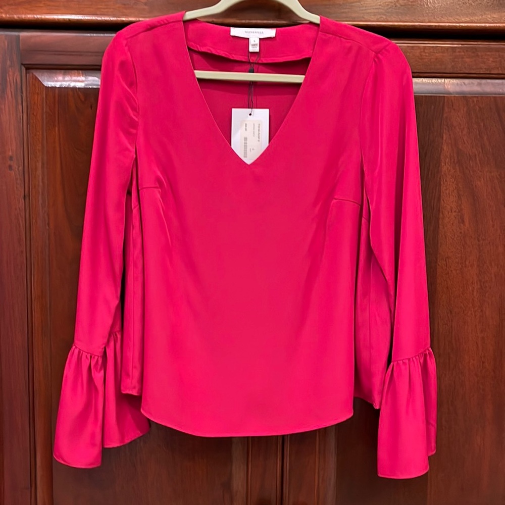 Wren & Willa Cranberry Colored Long Sleeve Blouse, Small